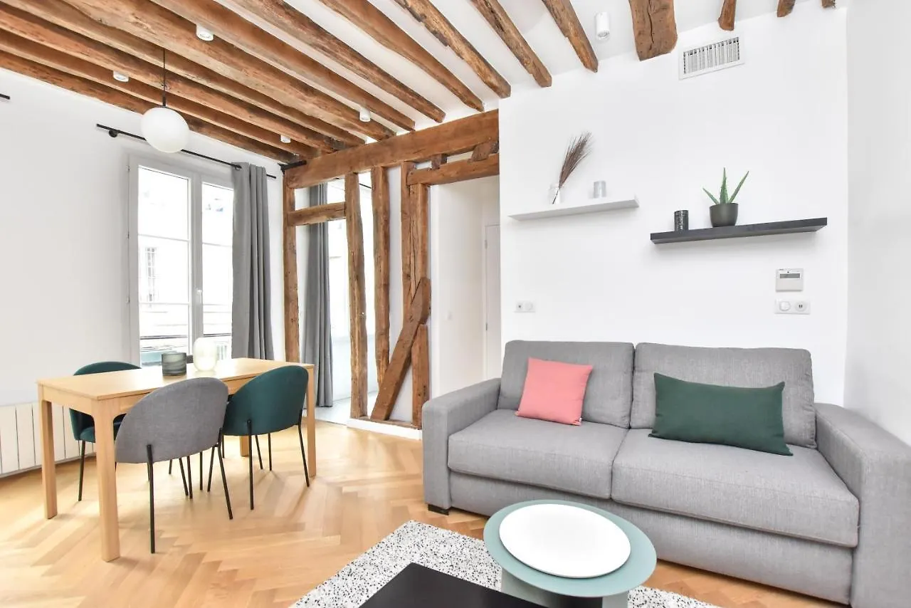 Authentic Apartment 1Br-4P Republique - Le Marais Paris France