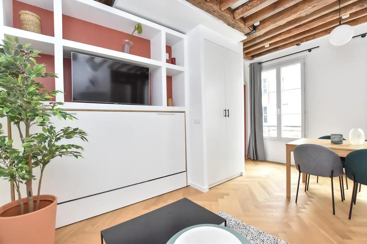 Authentic Apartment 1Br-4P Republique - Le Marais Paris