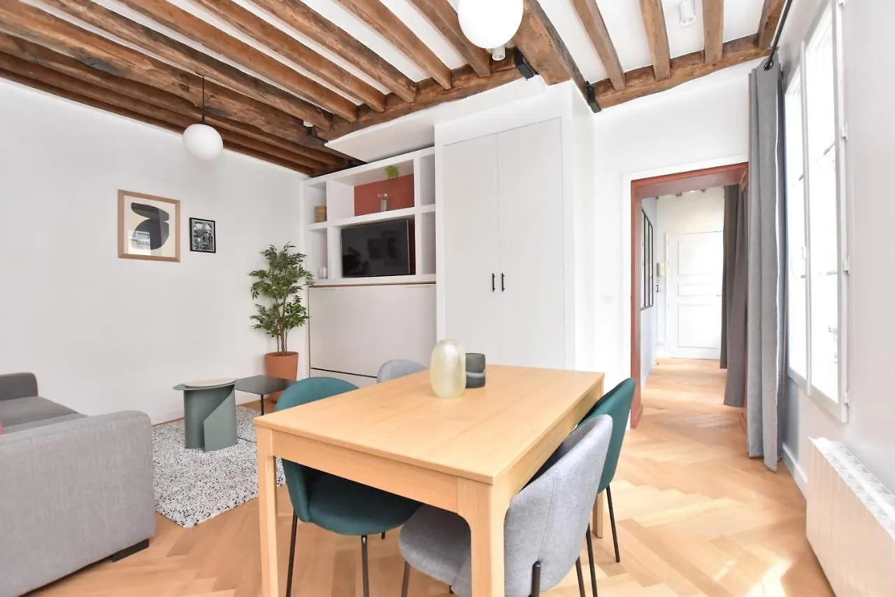 Authentic Apartment 1Br-4P Republique - Le Marais Париж